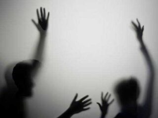 Diduga Ditipu Oknum Penyalur Kerja Migran, Warga Desa Maneron Disekap Dan Dianiaya