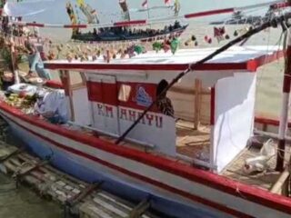 Nelayan Panimbang Gelar Tasyakuran Laut