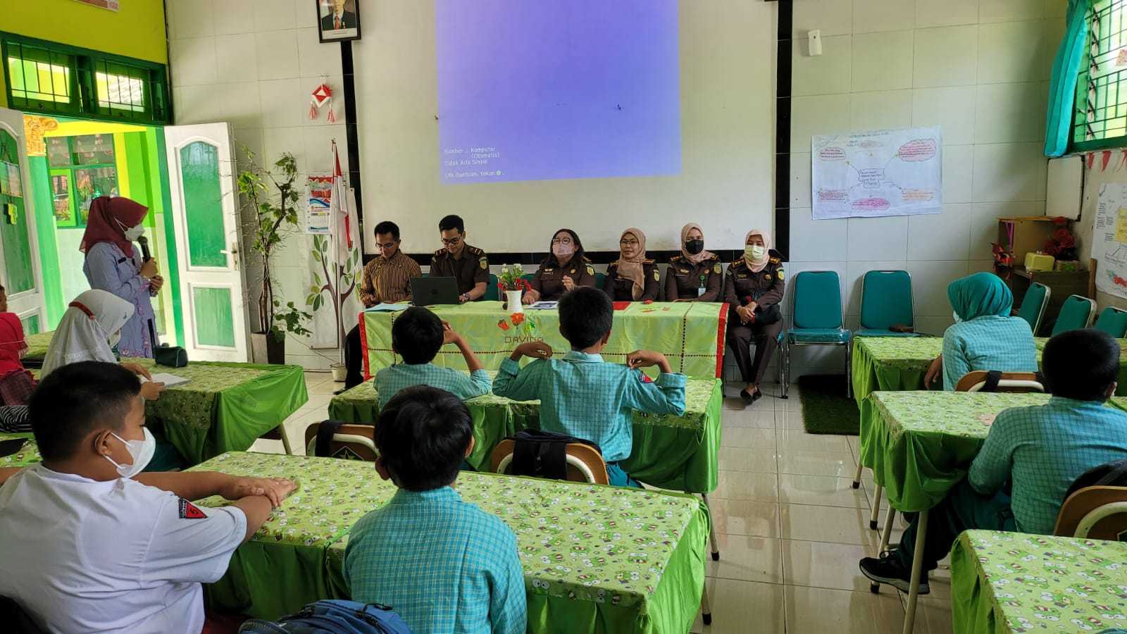 Jaksa Masuk Sekolah Di Sdn Pandanwangi 1 Kota Malang 1 Jaksa Masuk Sekolah Di Sdn Pandanwangi 1 Kota Malang