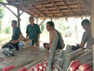 Warga Desa Wantisari Melakukan Pematokan Tanah Diduga Ditanah Eks Hgu Pt. The Bantam