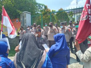 Krl Demo Dindik Lebak, Mendesak Turun Ke Proyek Dan Beri Sanksi Keras