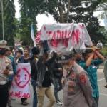 Gelar Aksi Demo Bawa Keranda, Kumacitor Sebut Miris, Kado Hut Lebak Ke-194 Pertanyakan Realisasi Visi Dan Misi Bupati 