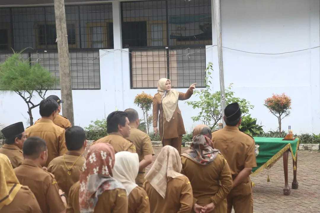 Camat Harus Pahami Kondisi Masyarakat 1 Camat Harus Pahami Kondisi Masyarakat