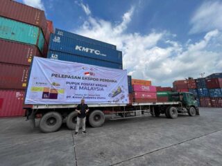 Perdana! Perusahaan Binaan Fkdb Ekspor Pupuk Fosfat Ke Malaysia