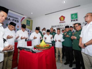 Doa Kiai Maman Di Peresmian Sekber Gerinda Pkb, &Quot; Ya Allah Jadikan Prabowo Muhaimin Presiden Dan Wapres Ri 2024&Quot;