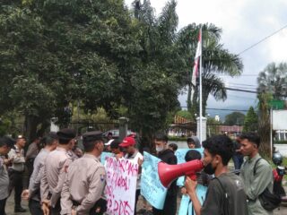 Ada Apa, Amira Desak Aph Panggil Oknum Yang Terlibat Di Ulp Pandeglang