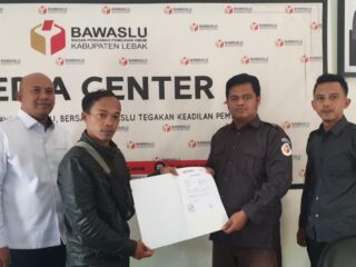 Waduh, Diduga Pungli Oknum Ketua Panwascam Cijaku Di Laporkan