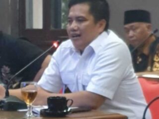 Anggota Dprd Lebak Soroti Anggaran Belanja Baju Dinas Diduga Tidak Serap