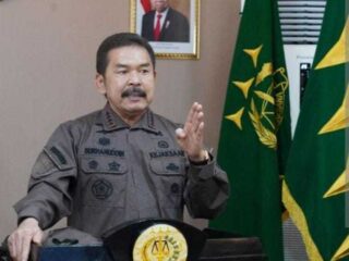 Top, Jaksa Agung Terima Best Institutional Leadrs