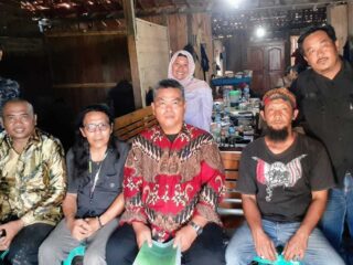 Sekjen Rejo Semut Ireng Mengapresiasi Penyerahan Sertifikat Tanah Untuk Masyarakat Oleh Presiden Jokowi Di Kabupaten Blora