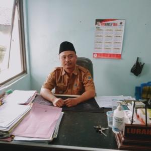 Lurah Cijoropasir Dadi Riyadi,Se.mm&Quot;Jangan Tinggalkan Solat Lima Waktu&Quot; 1 Lurah Cijoropasir Dadi Riyadi,Se.mm”Jangan Tinggalkan Solat Lima Waktu”