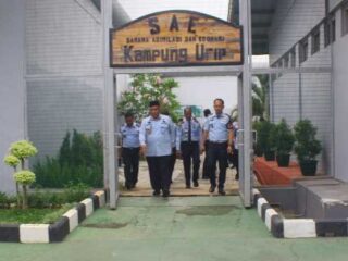 Kakanwil Jawa Barat Kunjungi Lapas Bekasi Dan Bapas Bekasi, Ternyata Ini Alasannya