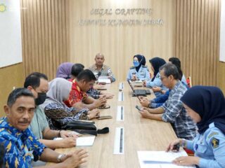 Kanwil Jabar Dan Dprd Cirebon Harmonisasikan Raperda Pesantren Dan Kb