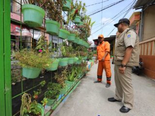 Bantaran Phb Kali Betik Jakarta Utara Tak Lagi Terlihat Tali Berbelit