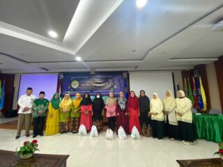 Pwna Berbagi 100 Paket Ramadhan Dan Buka Puasa Bersama