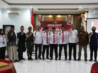 Lapas Cirebon Menyelenggarakan Kegiatan Ikrar Setia Pada 3 Napi Terorisme