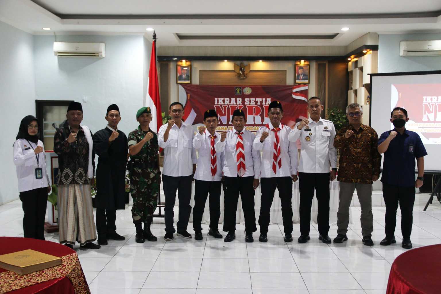 Lapas Cirebon Menyelenggarakan Kegiatan Ikrar Setia Pada 3 Napi Terorisme I Harian Terbit