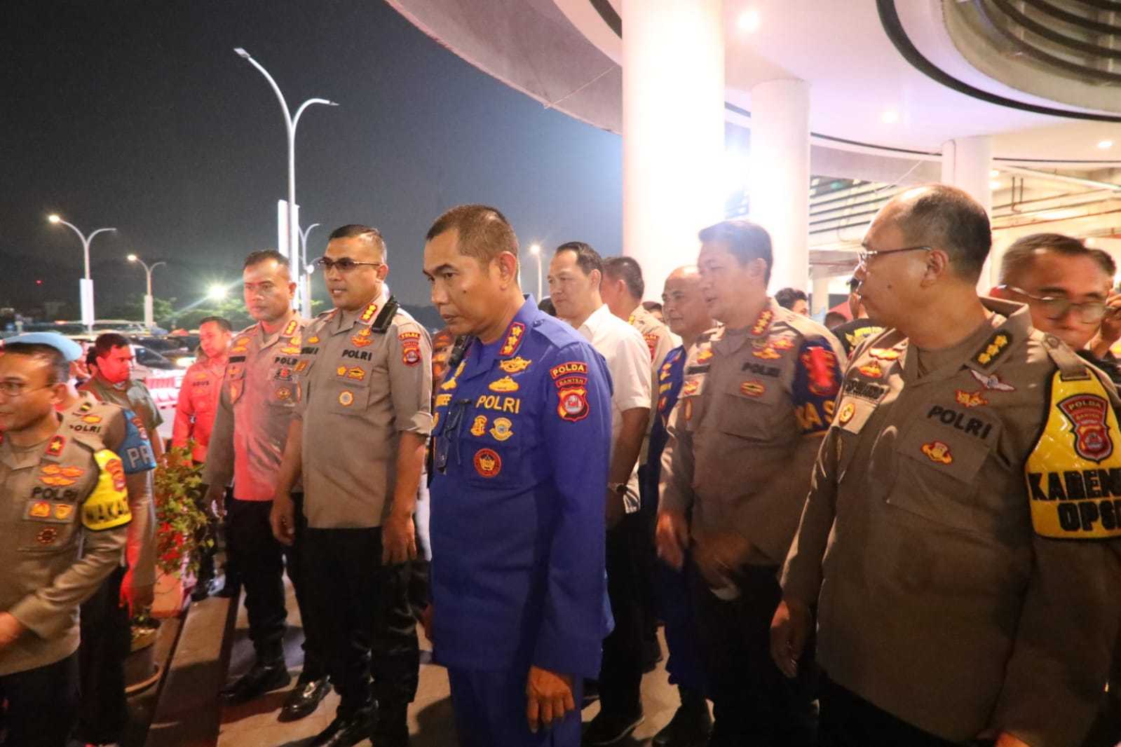 Kapolda Banten Tinjau Arus Mudik Di Pelabuhan Merak