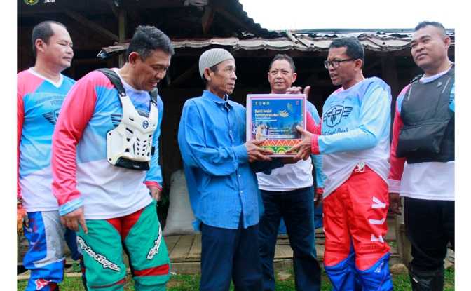 UPT Kemenkumham Jabar Ikuti Bakti Sosial Bersama Sesditjenpas, Begini Aksinya I Harian Terbit