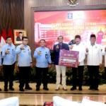 Kemenkumham Jabar Serahkan Zakat Fitrah Pada Baznas, Simak Selengkapnya