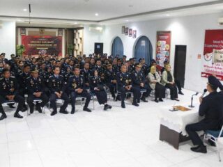 Kalapas Cirebon Kemenkumham Jabar Berikan Motivasi Pasca Upacara, Begini Pentingnya