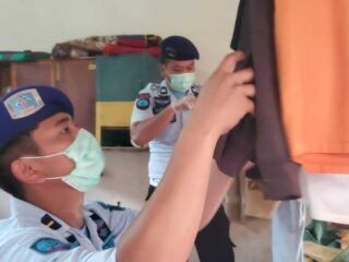 Petugas Lapas Gunung Sindur Lakukan Sidak Kamar Hunian