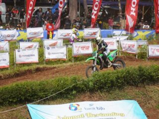 Bupati Pandeglang, Irna Narulita Secara Resmi Buka Kejuaraan Nasional Motocross