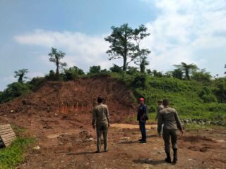 Sejumlah Masyarakat Dan Relawan Jokowi Puji Aksi Pemkab Lebak Hentikan Galian Di Pertelon