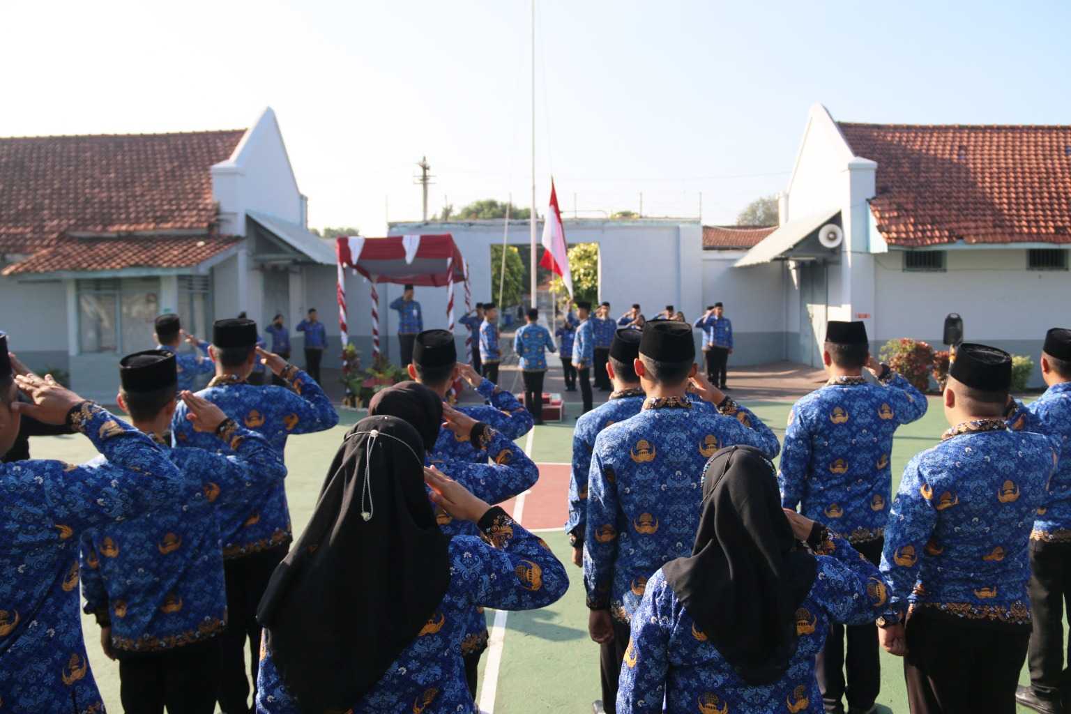 Lapas Cirebon Gelar Upacara HARKITNAS Dipimpin Langsung Kalapas I Harian Terbit