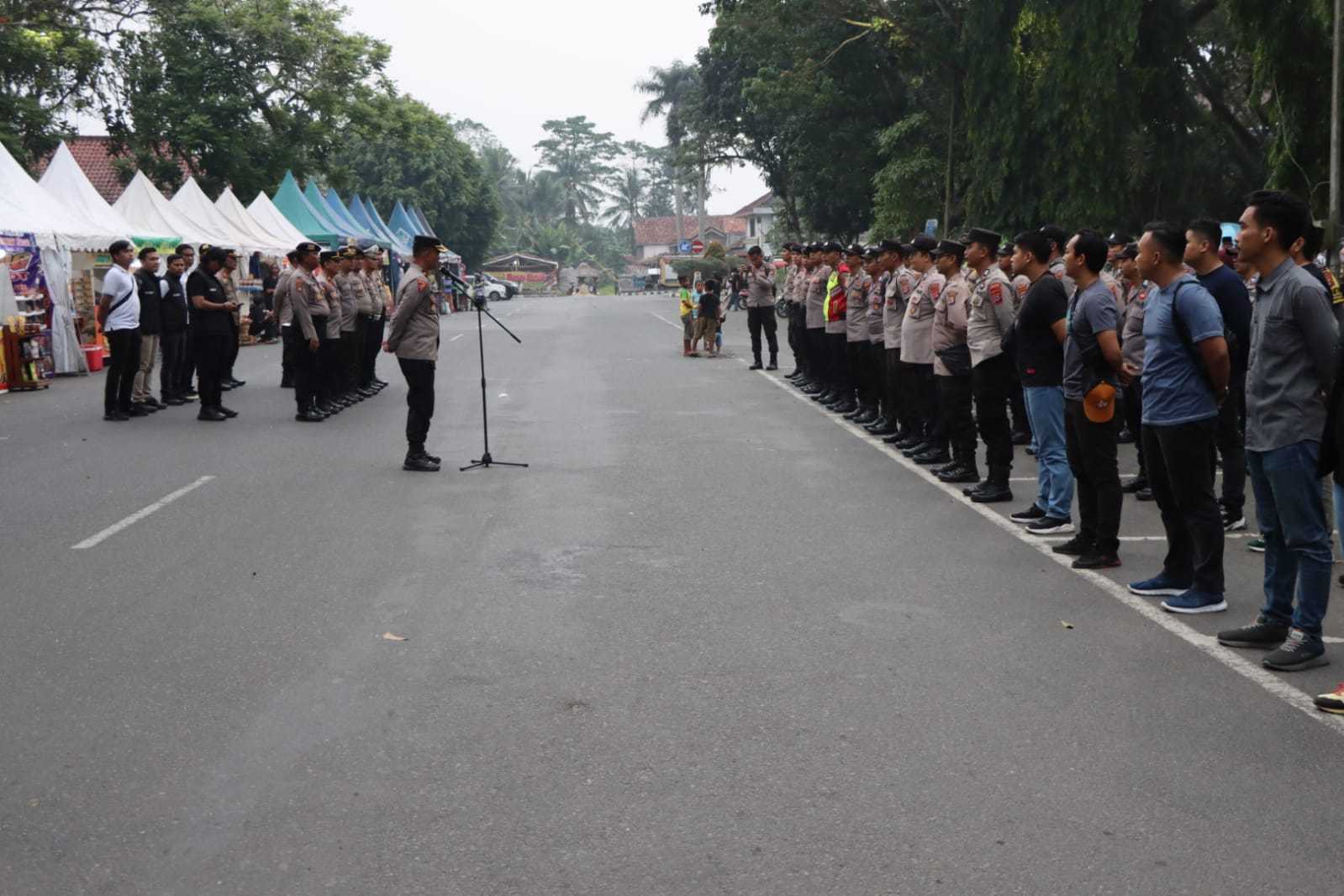 Pastikan Aman, Polres Lebak Gelar Apel Pengawalan Jemaah Haji