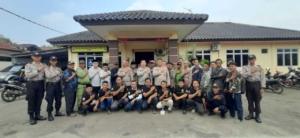 Kanit Binmas Polsek Cikulur Hadiri Giat Pembinaan Fkpm Di Aula Polsek Warunggunung