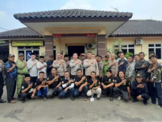 Kanit Binmas Polsek Cikulur Hadiri Giat Pembinaan Fkpm Di Aula Polsek Warunggunung