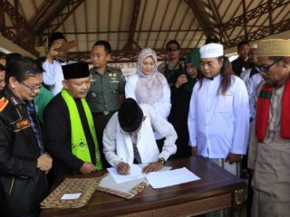 Bupati Pandeglang ,Irna Narulita Apresiasi Deklarasi Akbar Pemberantasan Miras Di Pandeglang