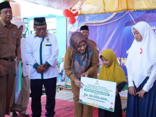 Dukung Pandeglang Cerdas, Baznas Salurkan Bantuan Pendidikan Hampir 100 Juta