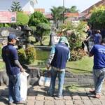 Lapas Cirebon Laksanakan Kegiatan Kebersihan Bersama Di Lingkungan Lapas