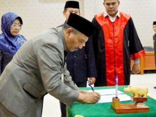 16 Pejabat Eselon Ii Dan Iii Lingkup Pemkab Pandeglang Dilantik