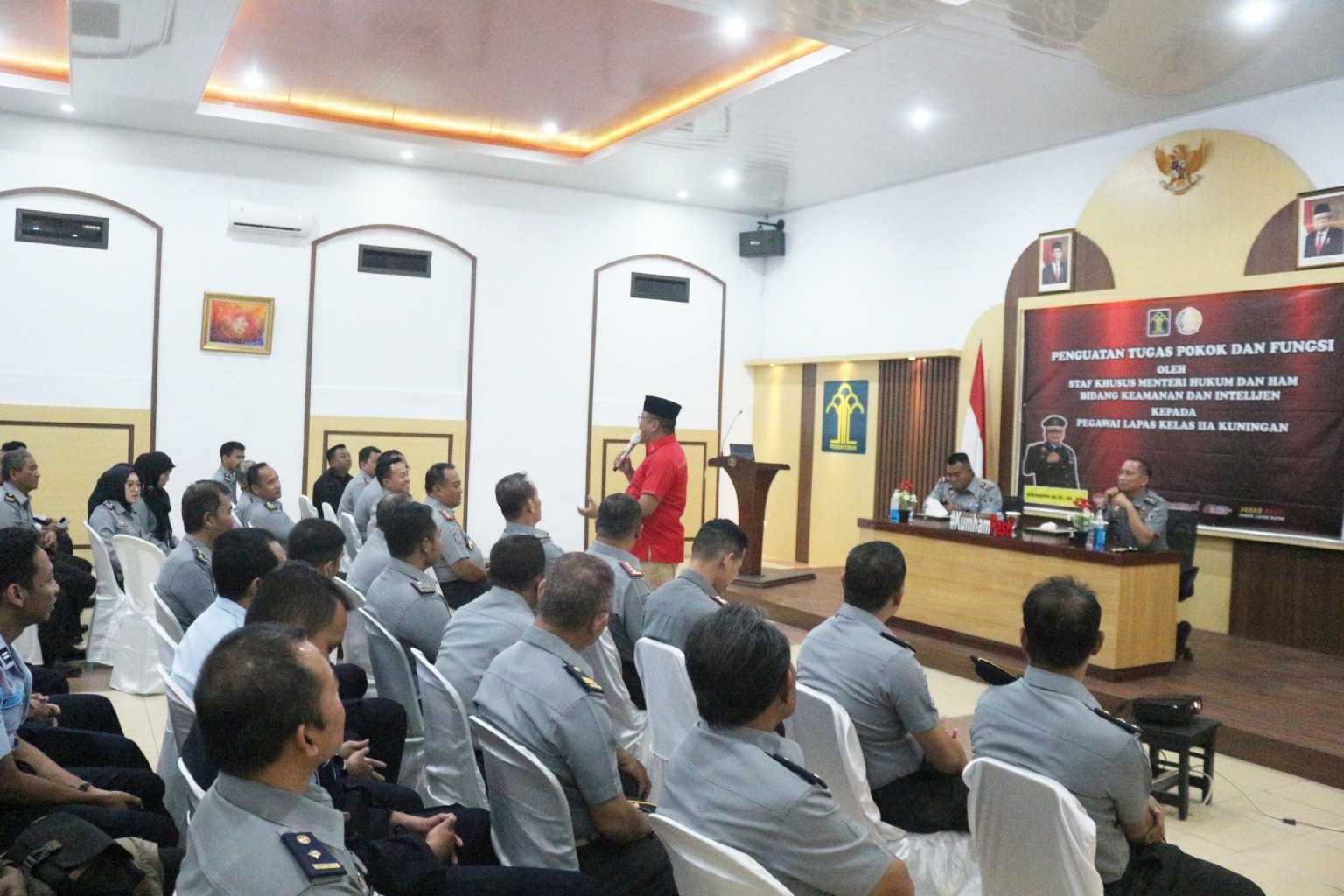 Kalapas Cirebon Kadiyono Ikuti Kegiatan Kunjungan Kerja di Lapas Kuningan