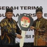 Kpk Serahkan Aset Negara Ke Menkumham Yassona Laoly Di Kemenkumham Jabar