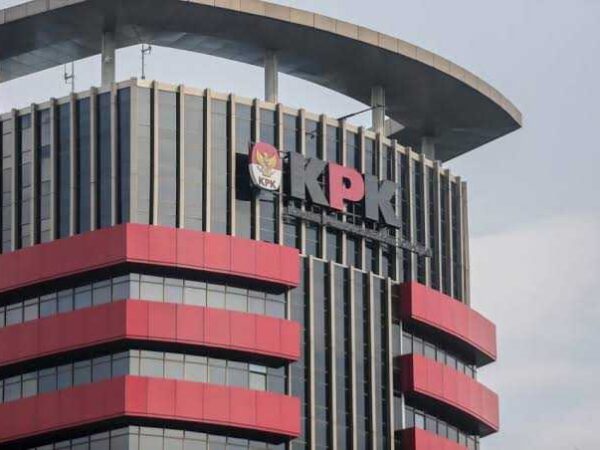 Denny Charter: Saatnya Bubarkan Kpk Dan Jadikan Kejaksaan Pilar Tunggal Anti-Rasuah