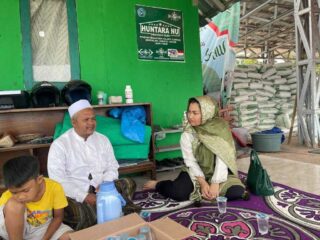 Artis Cantik Camellia Sowan Ke Pesantren Mutmainah Cianjur