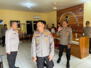 Tingkatkan Pelayanan, Kapolres Lebak Tinjau Pelayanan Spkt Polres Lebak