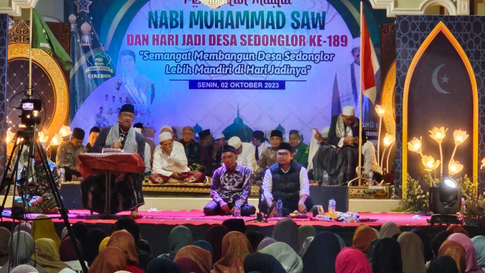 KH Manarul Hidayat: Pesan Keberkahan Hidup dan Cinta kepada Nabi Muhammad di Maulid Desa Sedong Lor I Harian Terbit