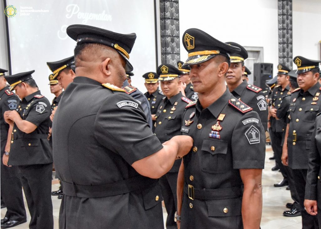 Kakanwil R. Andika Dwi Prasetya Lantik 176 Pejabat Baru di Lingkungan Kemenkumham Jabar I Harian Terbit