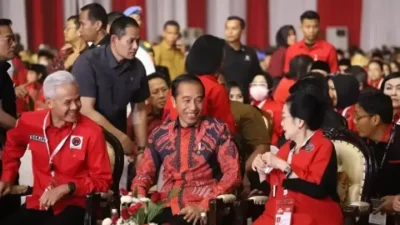 Sah, Ganjar Pranowo Rangkul Mahfud MD jadi Cawapresnya, Begini Selengkapnya