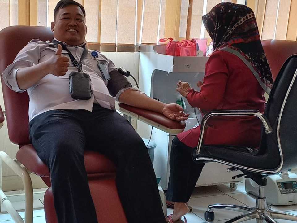 Sambut Hari Pahlawan Nasional, Bapas Subang Laksanakan Donor Darah