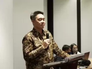 Nurdin Satibi Bersaing Ketat Di Bursa Calon Bupati Tangerang Menurut Etos Indonesia Institute