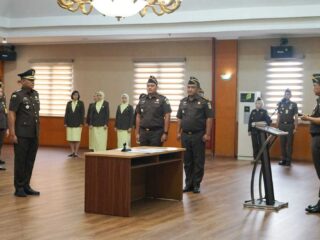 Kajari Jakarta Pusat Lantik Kasi Pidum Fatah Chotib Uddin