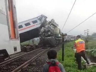 Usut Tuntas, Kecelakaan Kereta Api Di Cicalengka Sebabkan 28 Orang Luka-Luka Dan 3 Orang Tewas