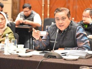 Dede Yusuf Minta Pemerintah Angkat Honorer Yang Sudah Mengabdi 10 Tahun