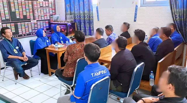 Lapas Cirebon Terus Tingkatkan Kualitas Kesehatan Mental Warga Binaan dengan Terapi SEFT